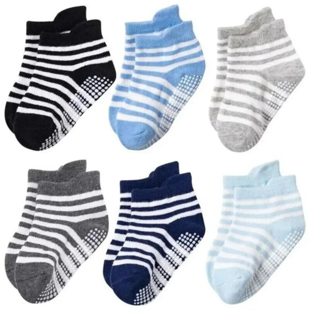 New bundle lot 6 pair kids socks 3-5 Large